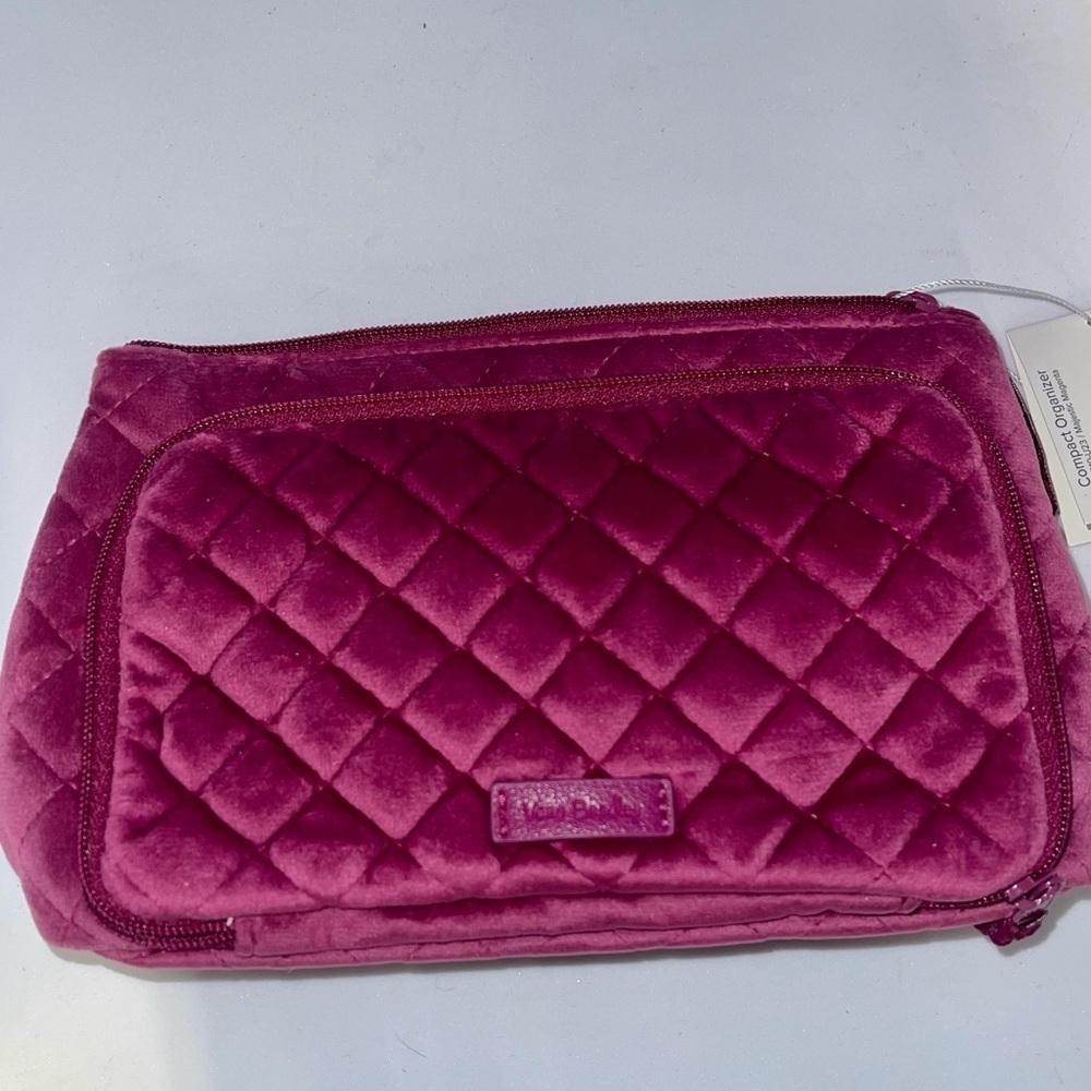 Vera Bradley Special Release-Breast Cancer Makeup